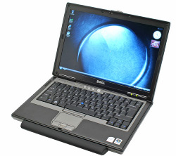 Dell Latitude D630 z profilu