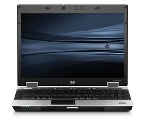 HP EliteBook 8530p otevřený