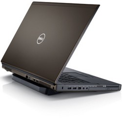 Dell Precision M6700 z boku