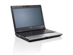 Fujitsu LifeBook S752 otevřený