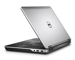 Dell Latitude E6540 otevřený