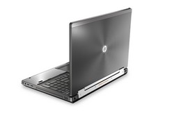 HP EliteBook 8560p zezadu