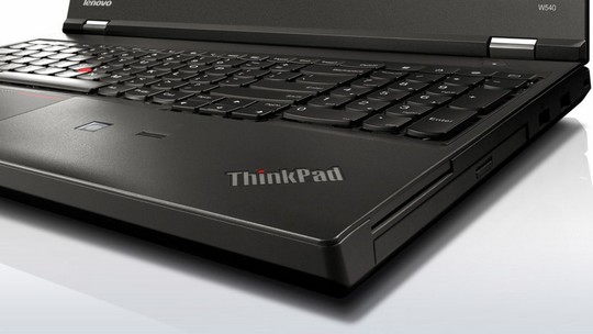 Lenovo ThinkPad W540 otevřený