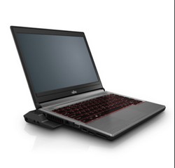 Fujitsu Lifebook E734 otevřený