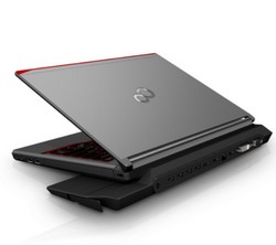 Fujitsu Lifebook E734 zavřený