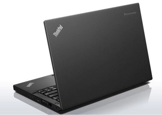 Lenovo ThinkPad X260 zezadu