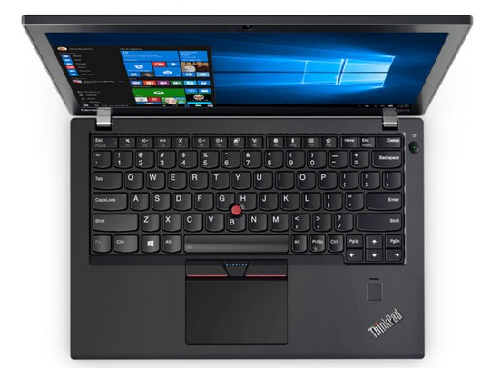 Lenovo ThinkPad X270 otevřený