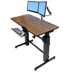 Stůl pro počítač